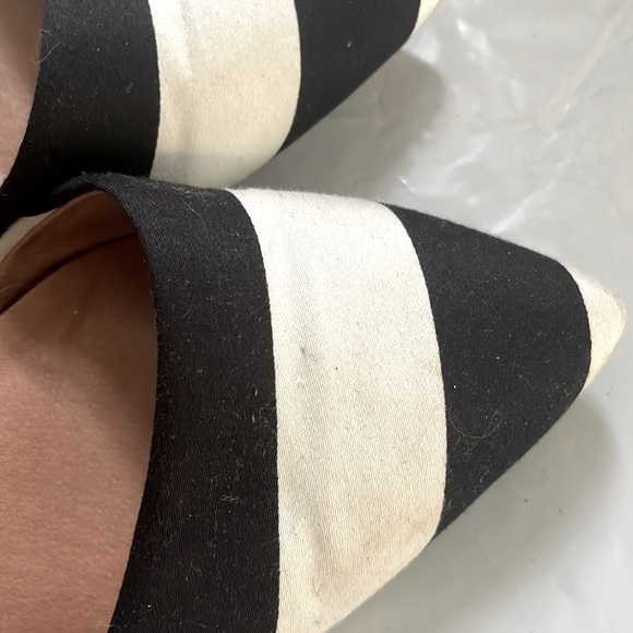Halogen Black and White Stripe Shoes- Size 9 - Picture 9 of 13